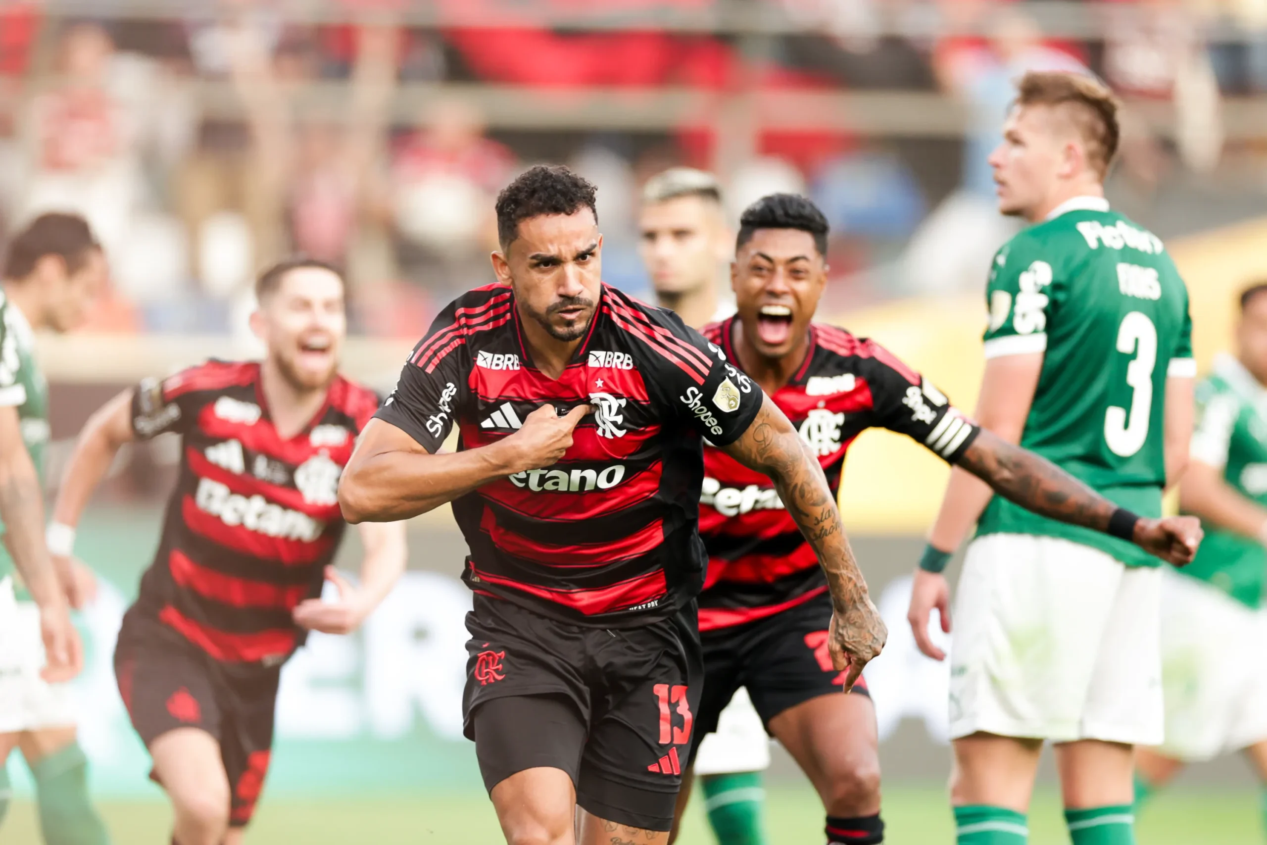 Flamengo bate o Palmeiras e conquista o tetra continental
