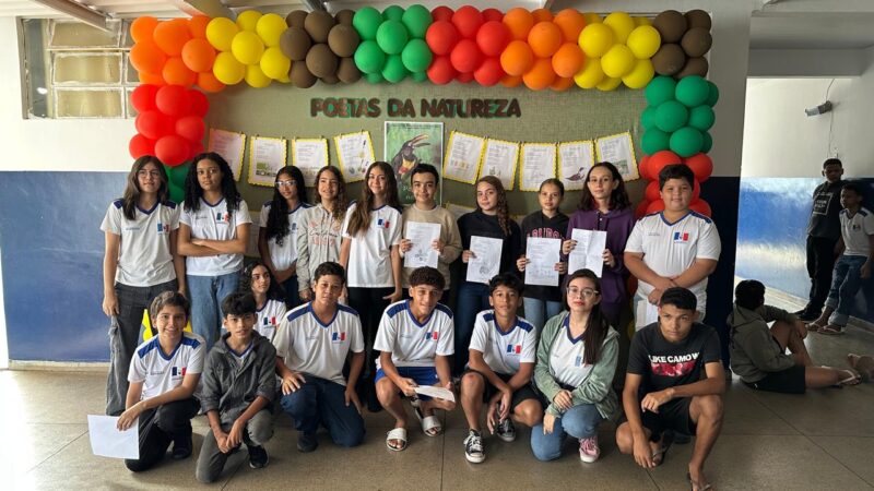 Livro “Poetas da natureza” reúne estudantes e professores