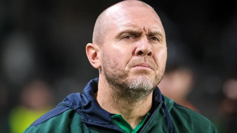 Mesmo com título da Série B, Coritiba anuncia saída de treinador