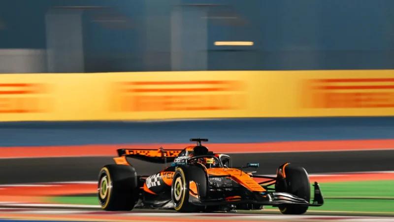 Oscar Piastri crava a pole da última corrida sprint do ano; Bortoleto é o 13º