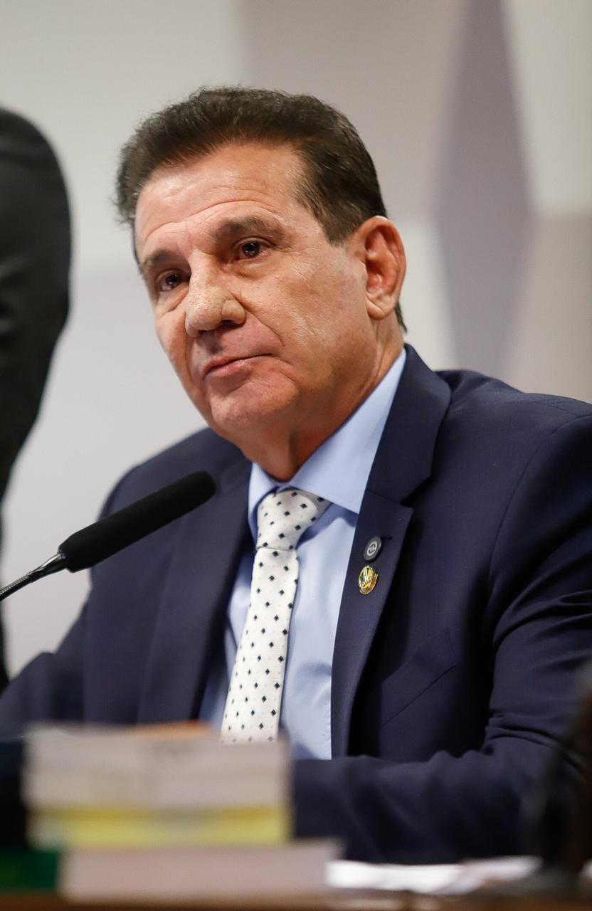 Vanderlan derruba vetos do Propag e viabiliza adesão de GO