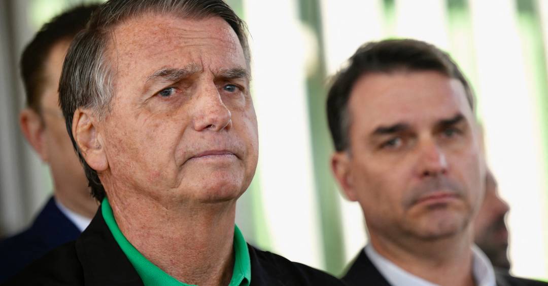 Moraes autoriza visitas de filhos de Bolsonaro durante internação