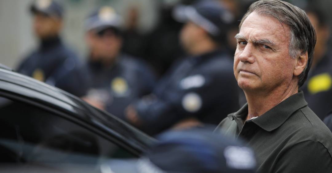 Defesa de Bolsonaro faz novo pedido de prisão domiciliar e cita estado de saúde