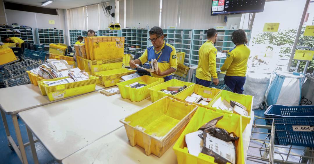 Tesouro veta empréstimo de R$ 20 bilhões aos Correios devido aos juros altos