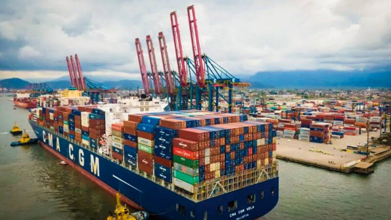 Empresas sofrem com entraves de logística e infraestrutura no país, diz CNI