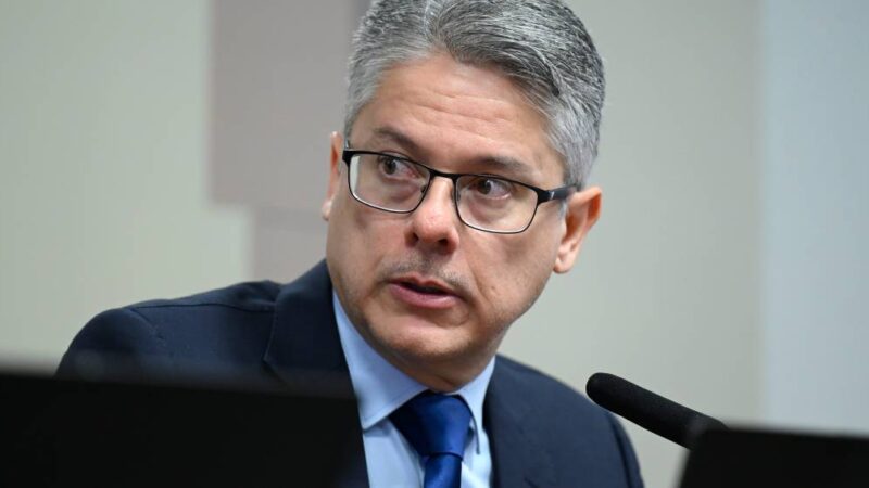 PL Antifacção: relator tira polêmicas de Derrite no Senado e governo deve votar a favor