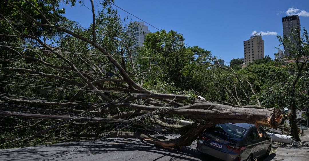 Após determinação da Justiça, Enel fala em normalizar a energia até domingo