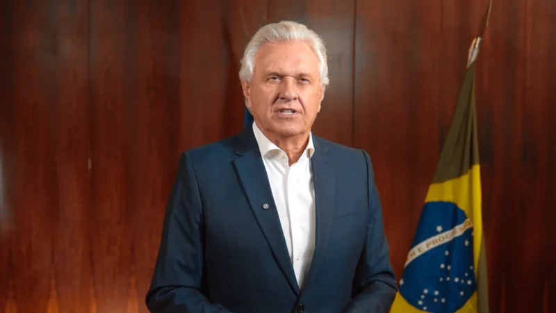 Apesar de Flávio Bolsonaro, Caiado mantém candidatura à Presidência em 2026