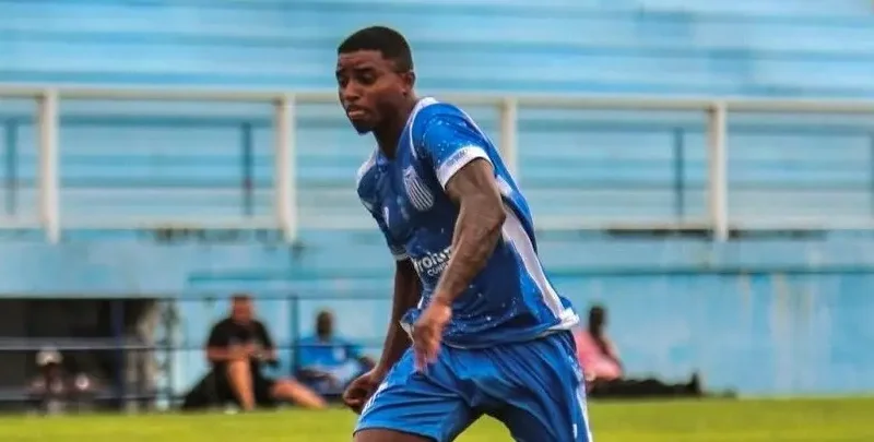 Atacante que atua com tornozeleira eletrônica marca gol do título do Goytacaz no Carioca B2