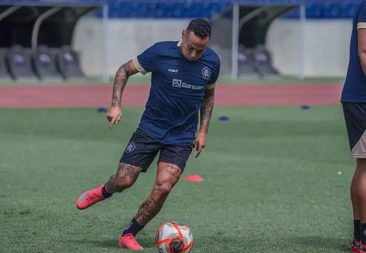 Atacante que já atuou no Atlético-GO entra no radar do Vila Nova