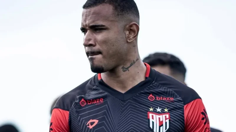 Atlético Goianiense empresta zagueiro a rival na Série B