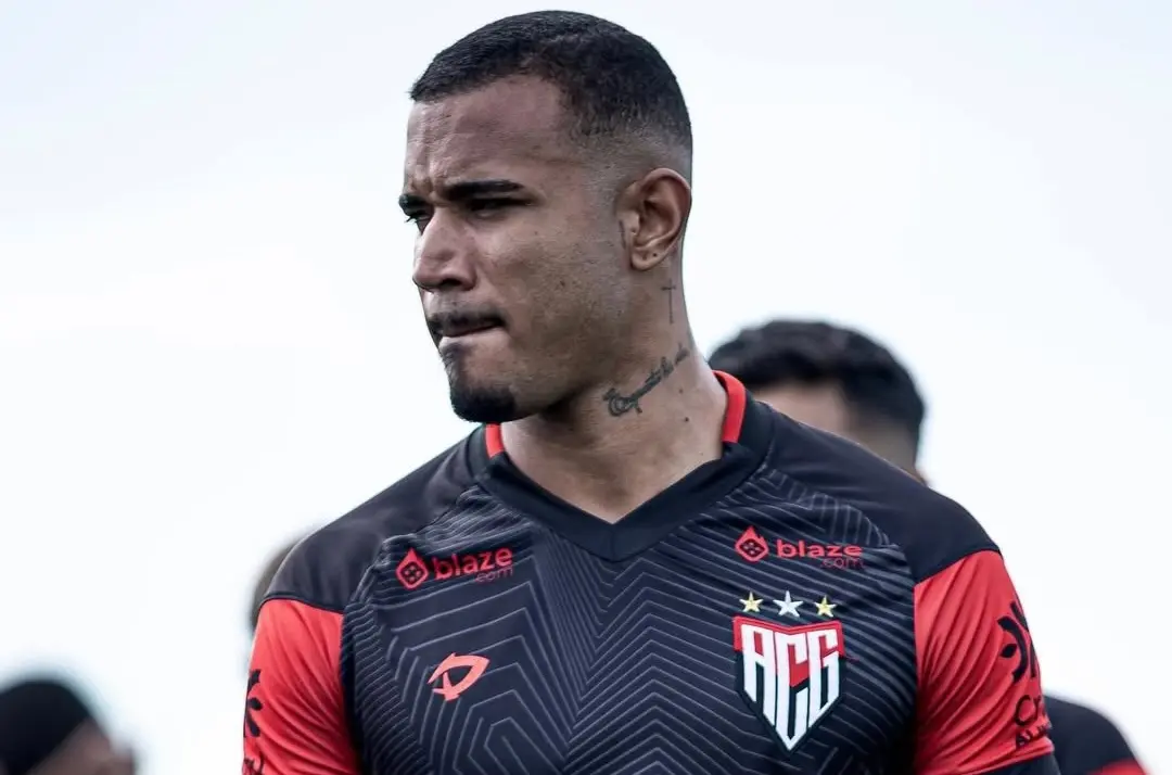 Atlético Goianiense empresta zagueiro a rival na Série B