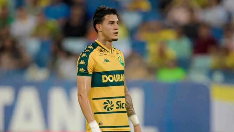 Atlético Goianiense encaminha a contratação de mais dois jogadores para 2026