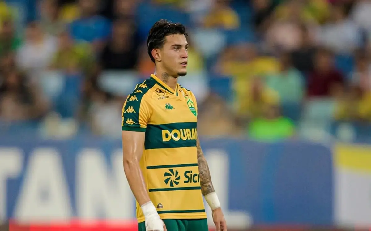 Atlético Goianiense encaminha a contratação de mais dois jogadores para 2026