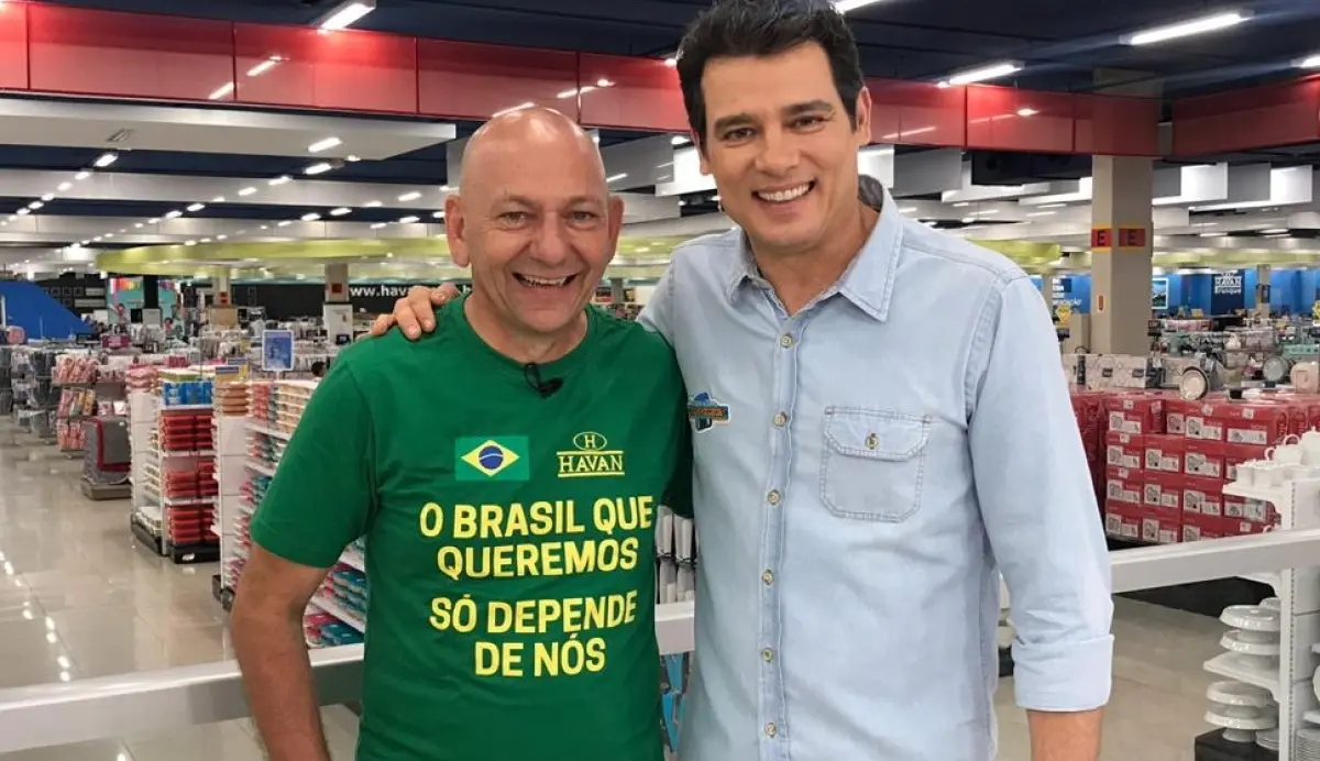 Bolsonaristas criticam Havan por patrocinar programas do SBT