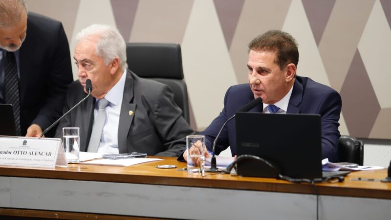 CCJ aprova projeto de Vanderlan para fiscalizar emendas Pix.