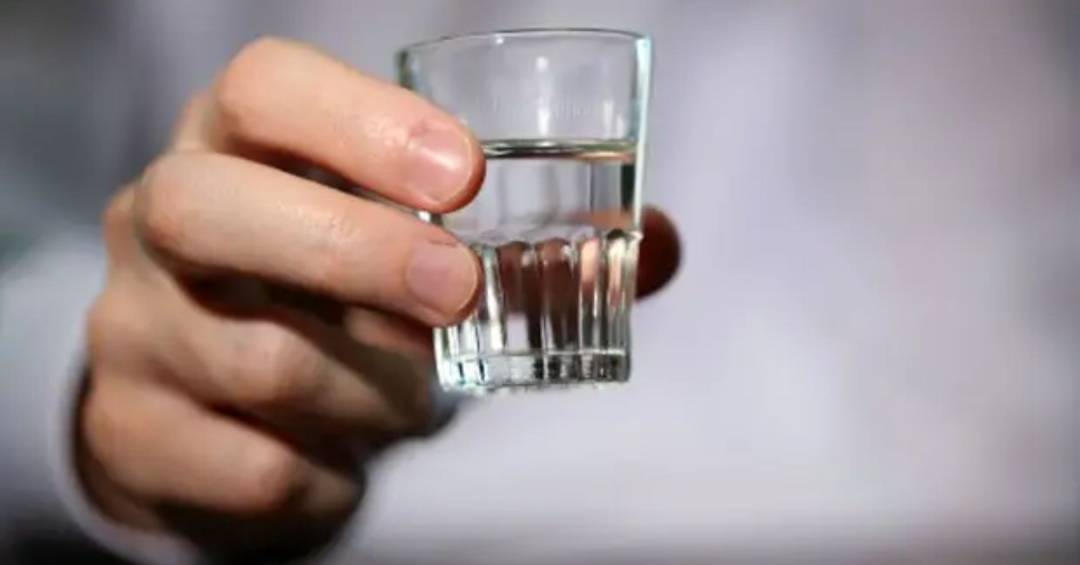 bebidas alcoólicas: Metanol: sete pessoas são internadas com suspeita de intoxicação na Bahia