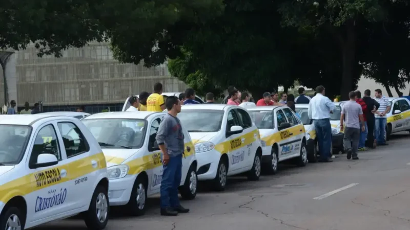 Contran aprova fim de exigência de aulas em autoescolas