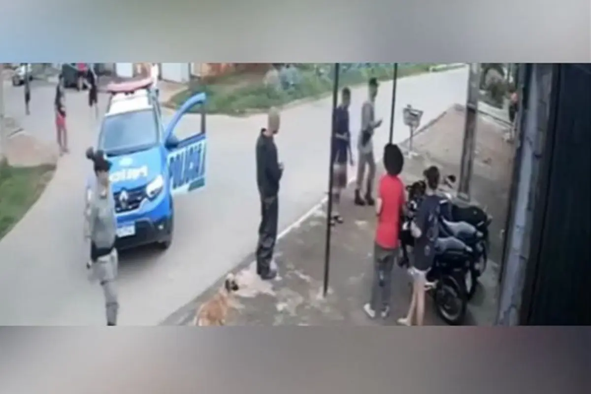 Corregedoria da PM apura conduta de policial que deu rasteira em suspeito em Novo Gama