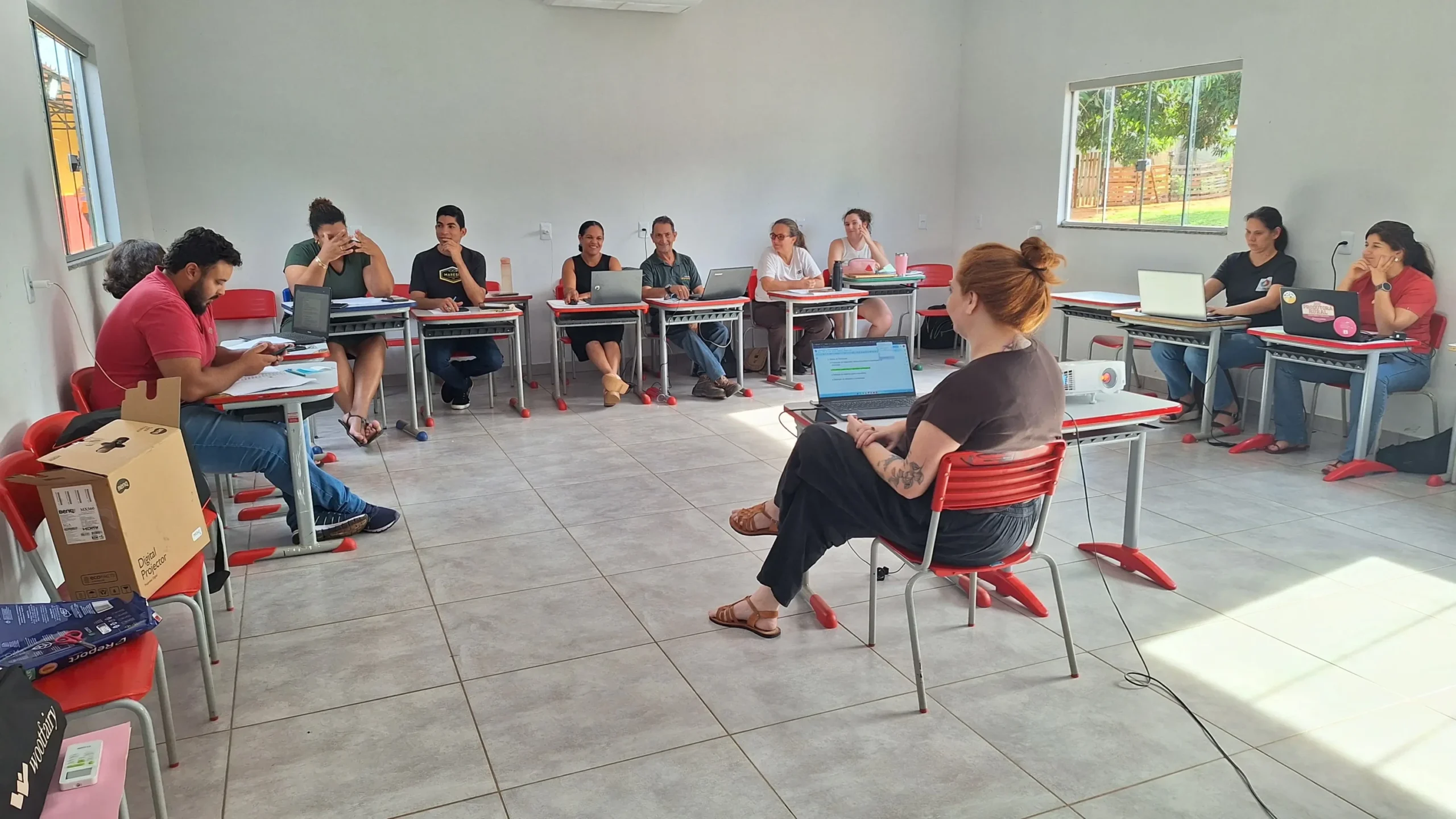 Curso prepara mulheres de áreas periféricas para participar de editais de cultura em Goiás