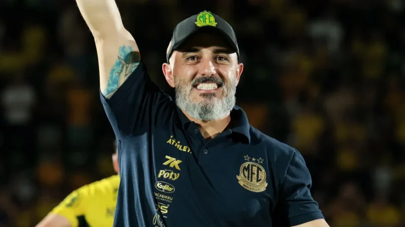 Da demissão no futebol goiano ao ápice com o Mirassol; veja como foi a temporada de Rafael Guanaes