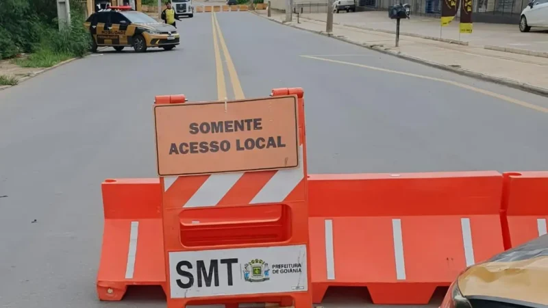 Erosão causada pela chuva interdita trecho da Av. Marechal Rondon por pelo menos 30 dias