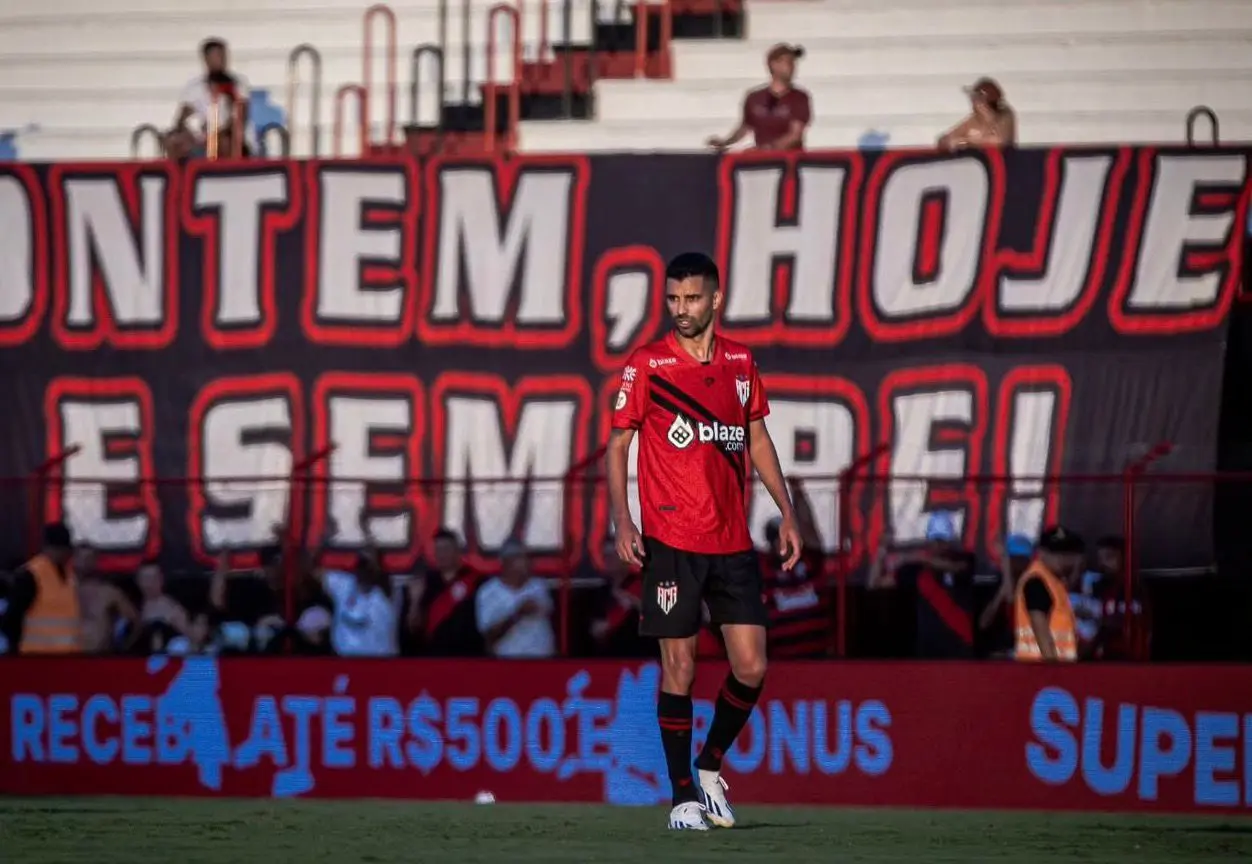 Ex-Atlético-GO, Jorginho é o novo reforço do Figueirense