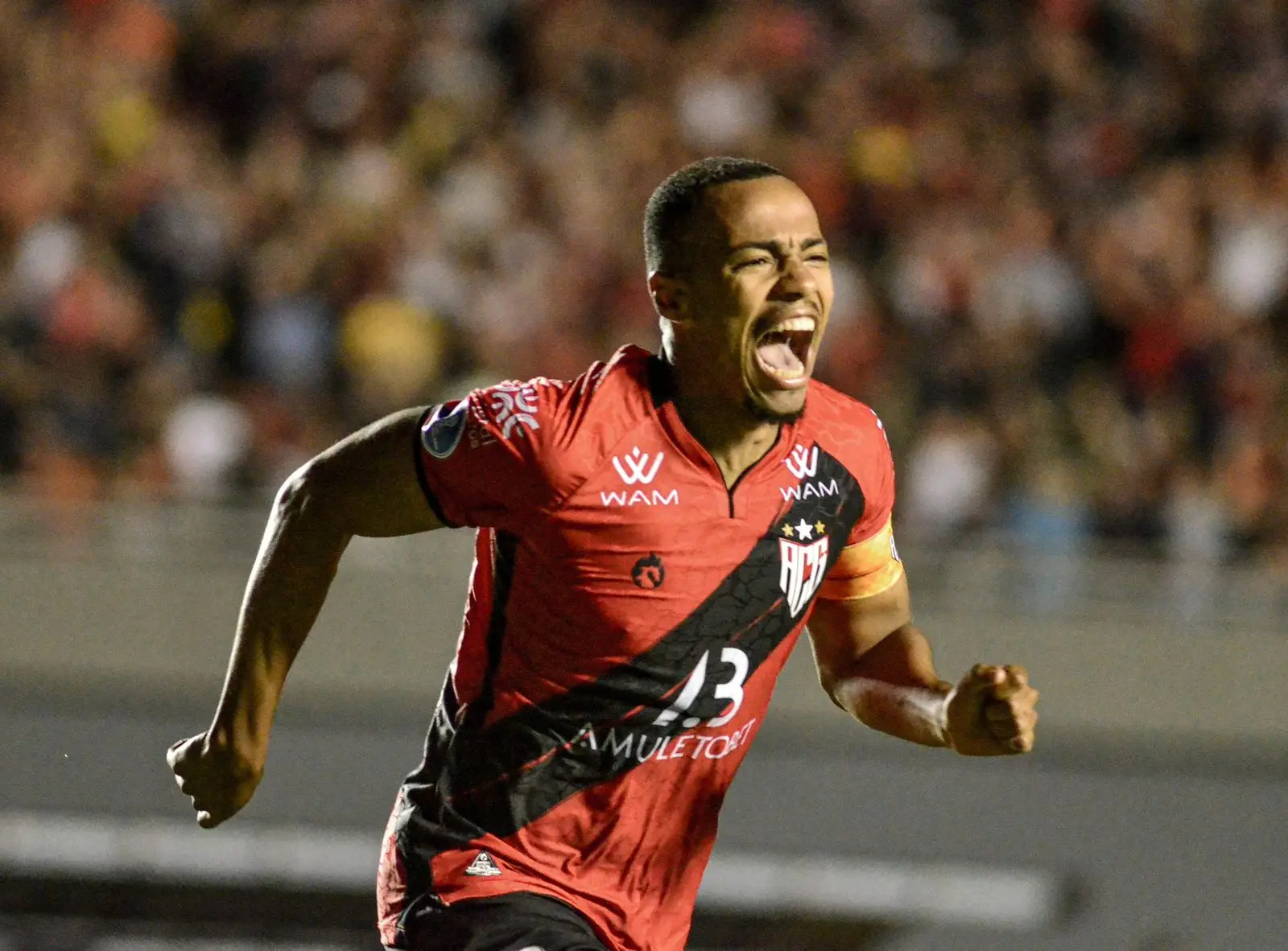 Ex-Atlético-GO, Marlon Freitas é o novo reforço do Palmeiras, afirma jornalista