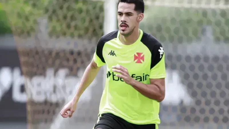 Ex-Atlético Goianiense, Oliveira deixa o Vasco e irá defender o Ceará na próxima temporada