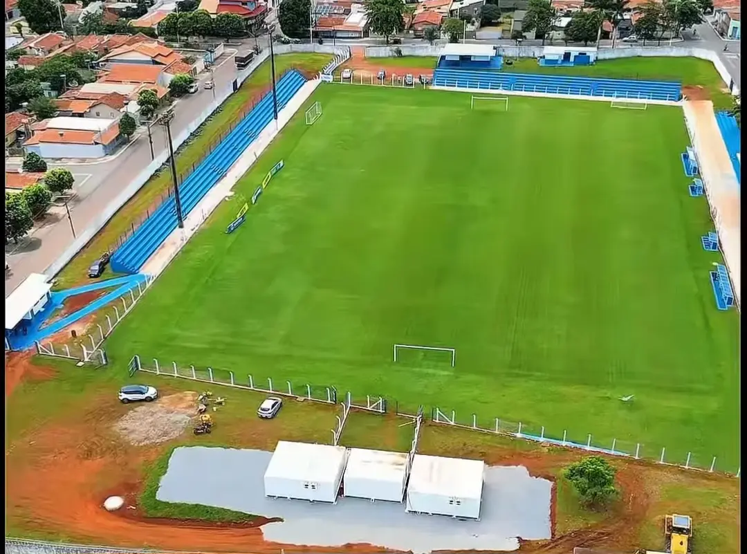 FGF aprova obras do estádio Jaime Guerra, em Nerópolis, para o Goianão