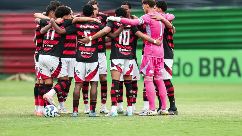 Flamengo antecipa ida ao Catar e usará Sub-20 na última rodada