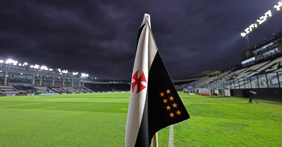 Jogos de hoje, terça, 2 de dezembro: onde assistir futebol ao vivo e horários