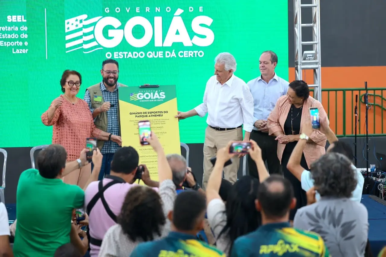 Ginásio do Parque Atheneu é entregue à comunidade após ampla reforma