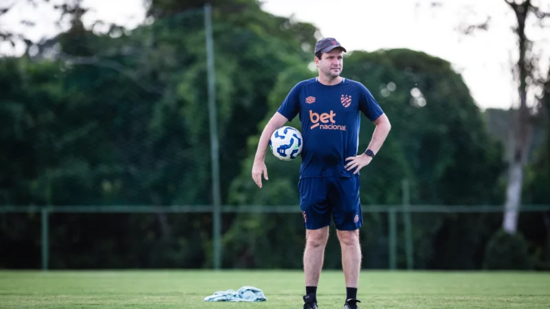 Goiás anuncia a contratação do técnico Daniel Paulista