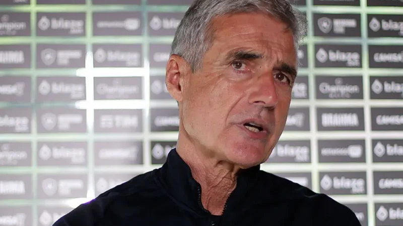 Grêmio anuncia a contratação de Luís Castro