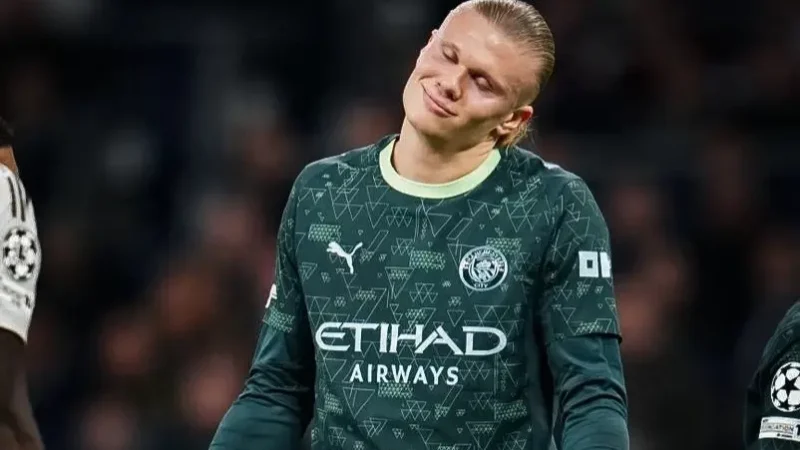 Guardiola prometeu pesar todos os jogadores do City e Haaland mostrou seu número da balança pós-Natal