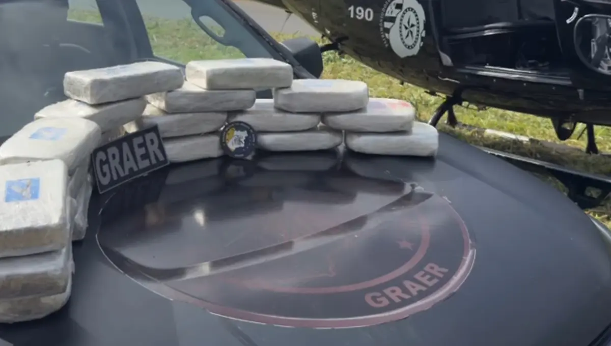 Homem é preso suspeito de portar 20 peças de maconha em Aparecida