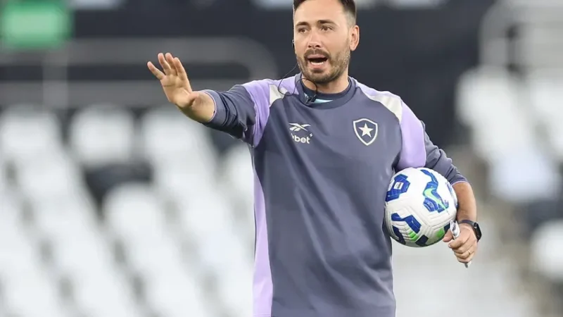 Impasse interno encerra passagem de Davide Ancelotti pelo Botafogo