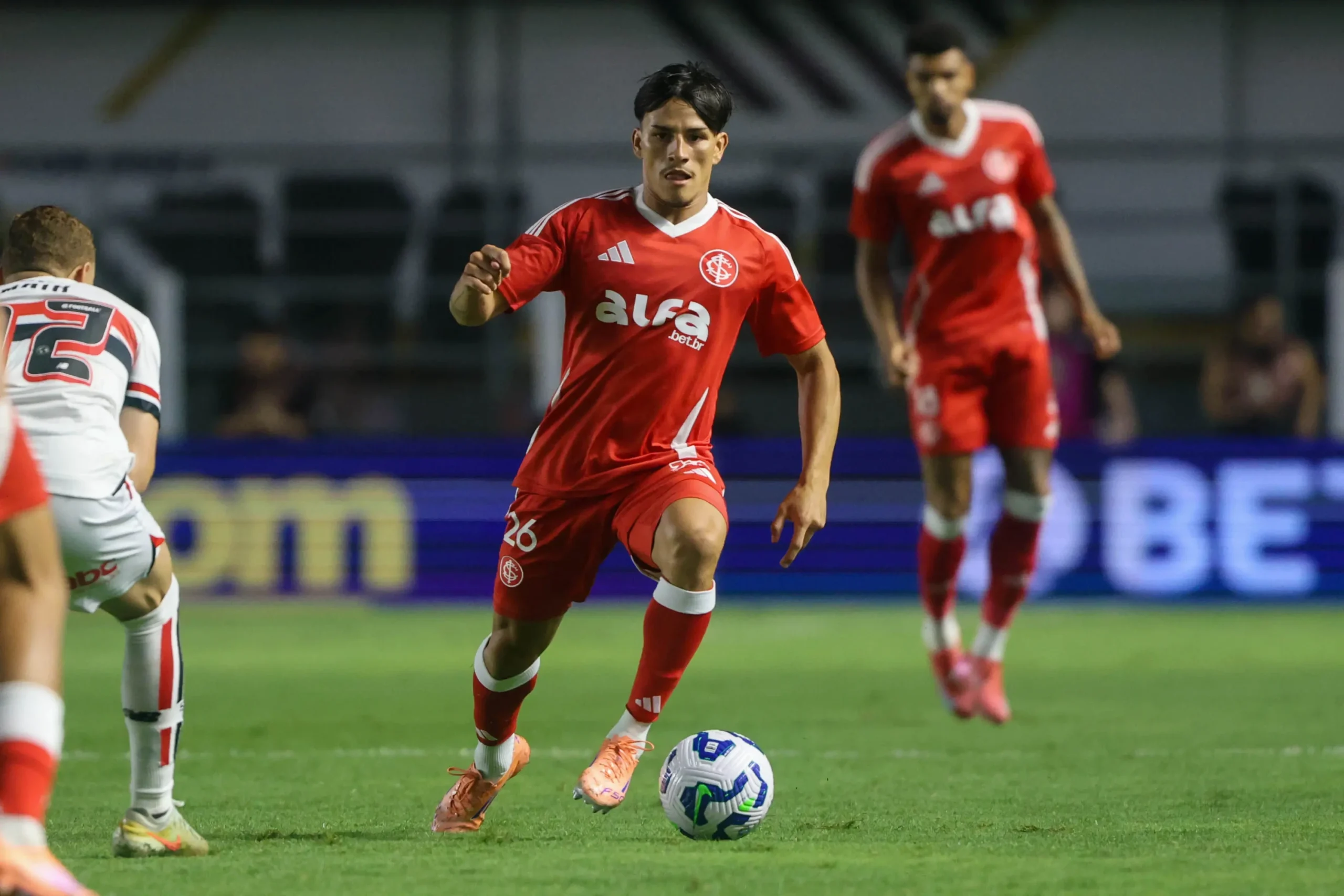 Internacional tem 70% de chances de ser rebaixado para a Série B, diz site