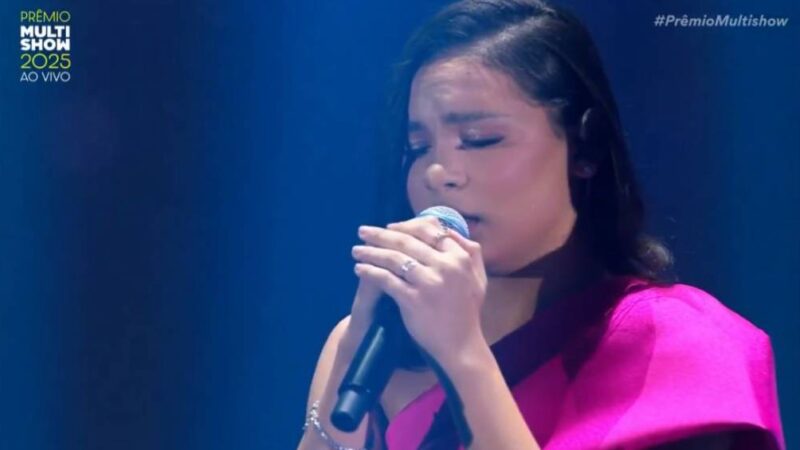 ‘Nós te amamos, Jesus’, grita Maria Marçal no Prêmio Multishow