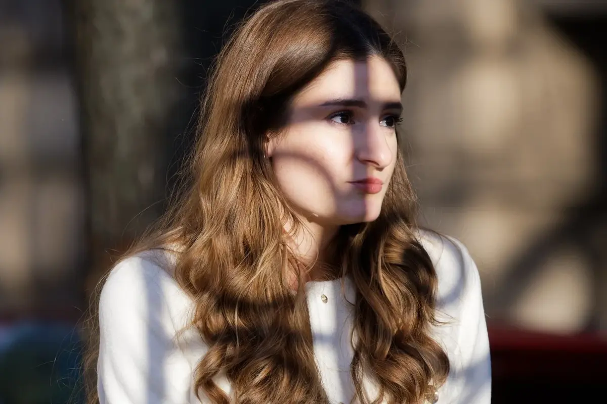 Medrosos, negativos e cínicos: estudo revela retrato da geração Z 