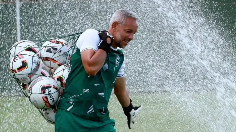 Membro da comissão técnica do Goiás deixa o clube