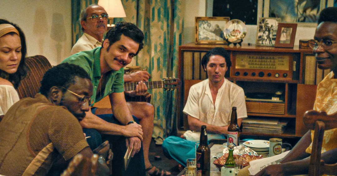 Brasileiros invadem perfil da Academia após lista com ‘O Agente Secreto’