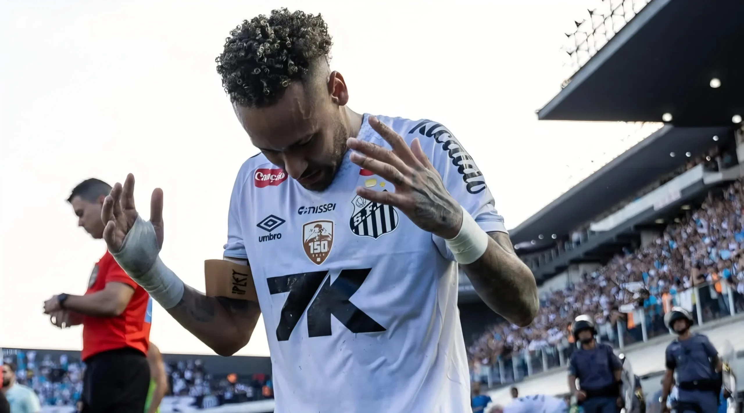 Neymar mostra processo de recuperação após cirurgia; veja foto