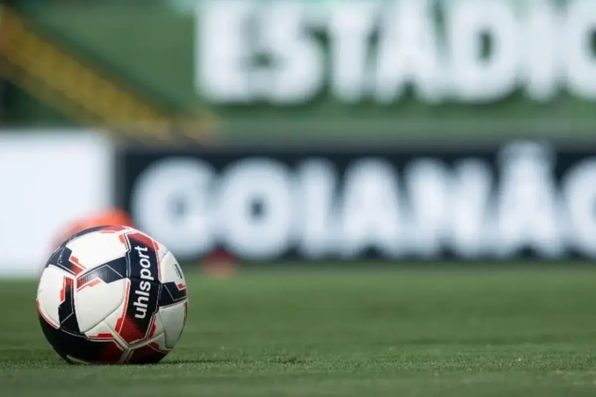 O que o tarô prevê para Goiás, Vila Nova e Atlético Goianiense em 2026