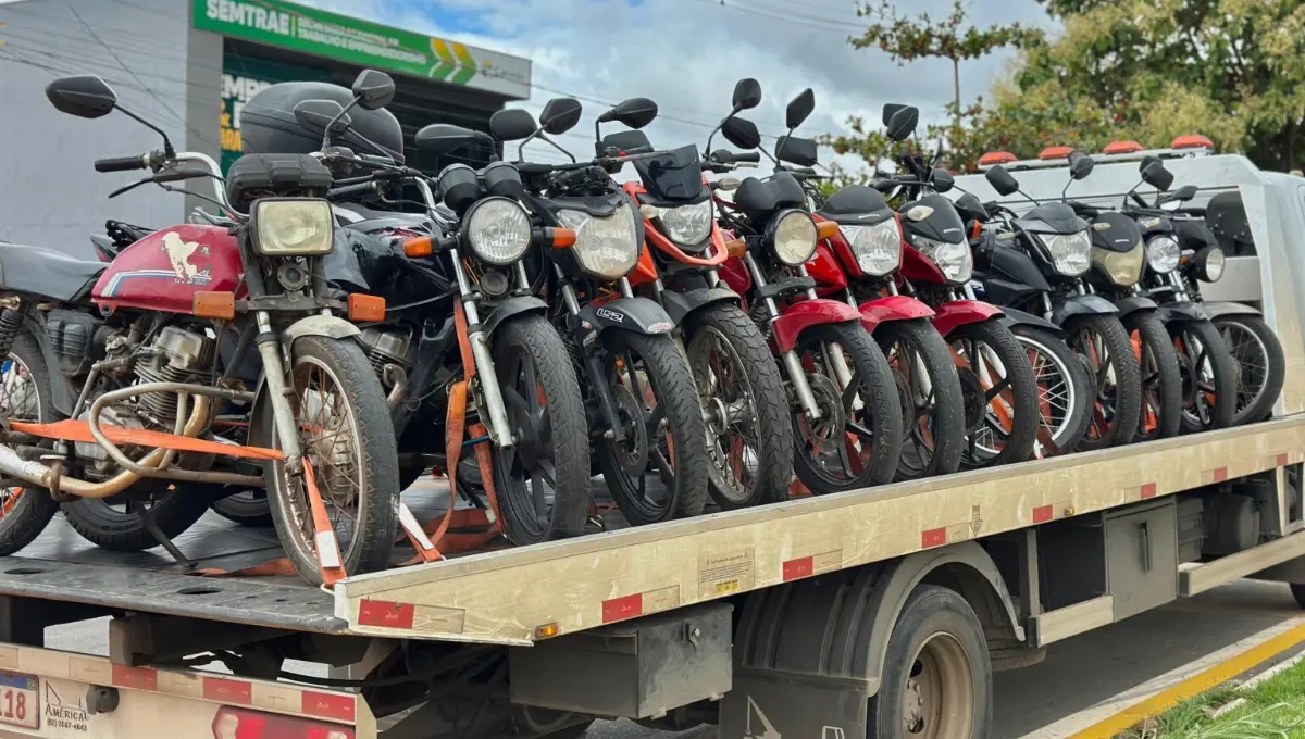 Operação apreende 22 motocicletas em Senador Canedo