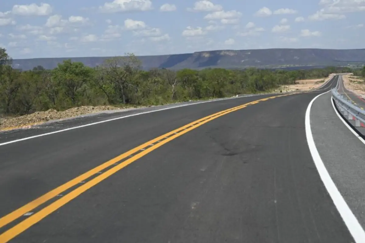 Pavimentação de rodovia entre Guarani e Parque Estadual de Terra Ronca entra em fase final