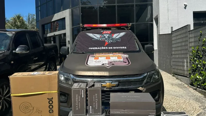 Polícia intercepta caminhonete com remédios proibidos em Goiás