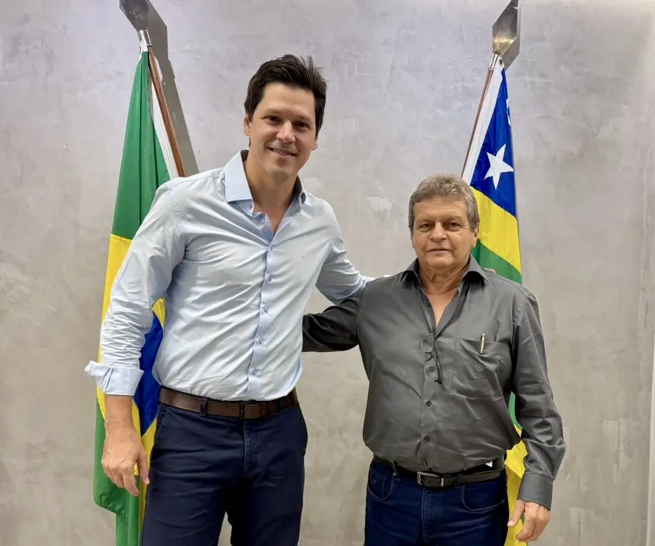 Prefeito do PSDB declara apoio a Daniel Vilela na disputa pelo governo em 2026