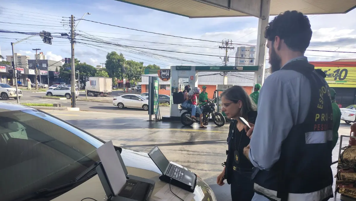 Procon autua 9 postos por aumento injustificado de preços do etanol em Goiânia e Aparecida